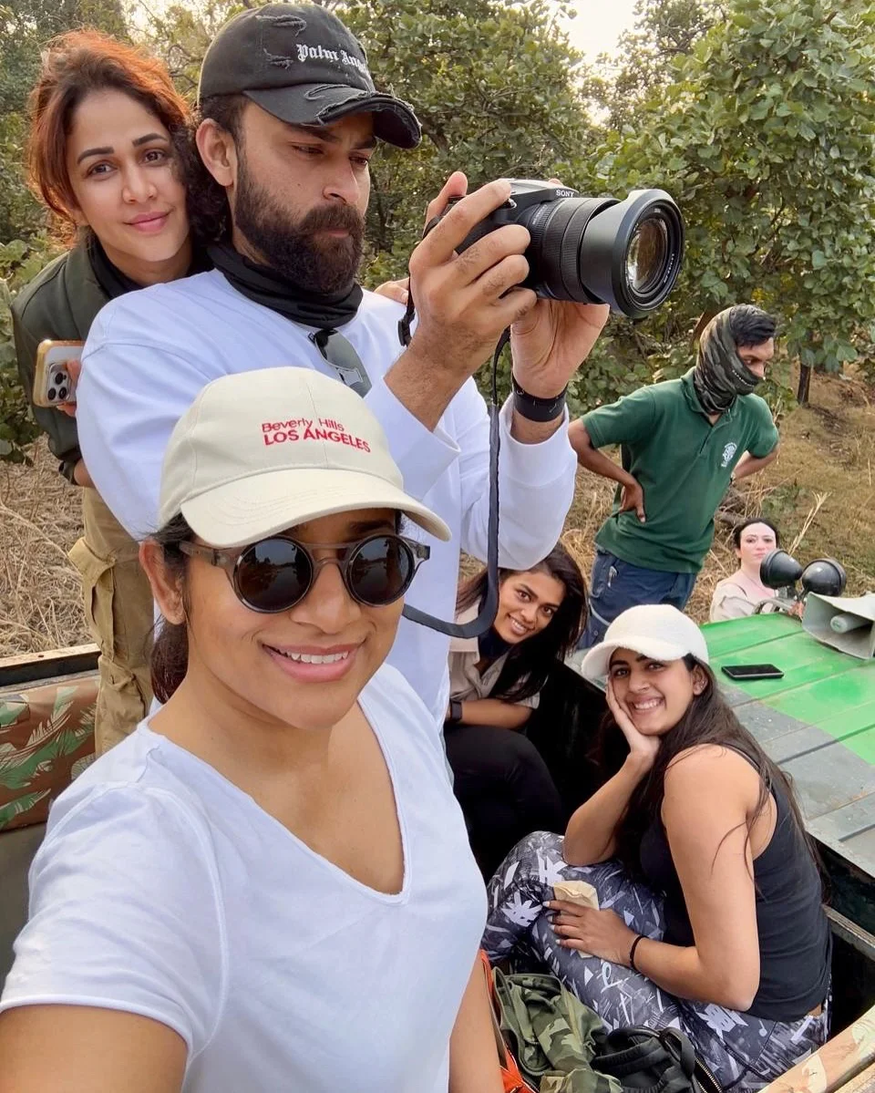 Mega Cousins Enjoying New Year in Jungle