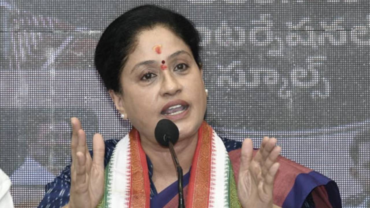 Vijayashanti: ఎమ్మెల్సీ టికెట్ దక్కింది సరే.. మంత్రి పదవి గురించి విజయశాంతి ఏమన్నారంటే? Vijayashanti: ఎమ్మెల్సీ టికెట్ దక్కింది సరే.. మంత్రి పదవి గురించి విజయశాంతి ఏమన్నారంటే?