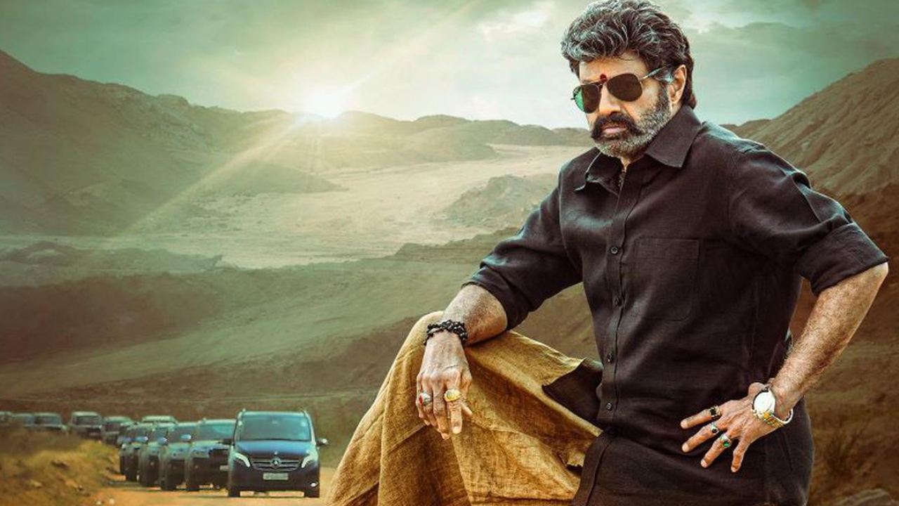 Balakrishna : బాలకృష్ణ సెంటిమెంట్.. ఆ కలర్ డ్రెస్ వేస్తే డేంజర్.. ఎందుకో తెలుసా? వేస్తే ఏమైందో తెలుసా? Balakrishna : బాలకృష్ణ సెంటిమెంట్.. ఆ కలర్ డ్రెస్ వేస్తే డేంజర్.. ఎందుకో తెలుసా? వేస్తే ఏమైందో తెలుసా?