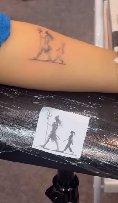 Deepthi Sunaina Shares Her New Tattoo Video goes Viral 