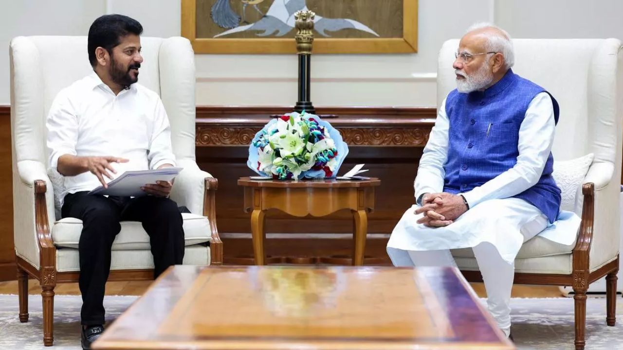 Revanth Reddy: ప్రధాని మోదీనే సీఎం రేవంత్ను ఢిల్లీకి పిలిచారా? Revanth Reddy: ప్రధాని మోదీనే సీఎం రేవంత్ను ఢిల్లీకి పిలిచారా?