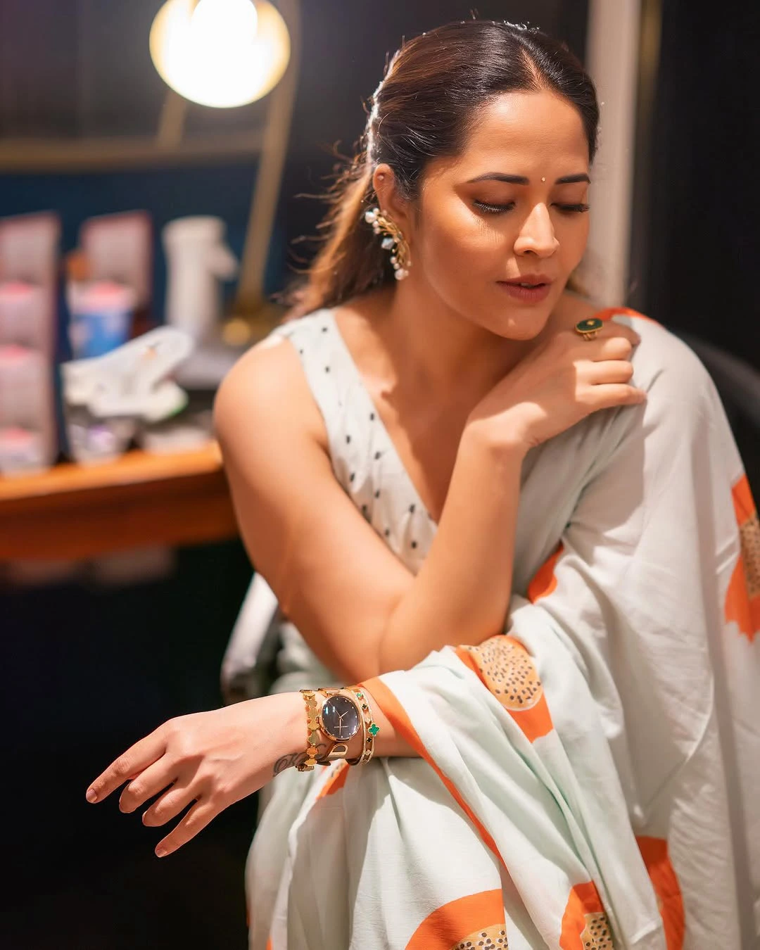 Anasuya Bharadwaj Cute Photos in Saree