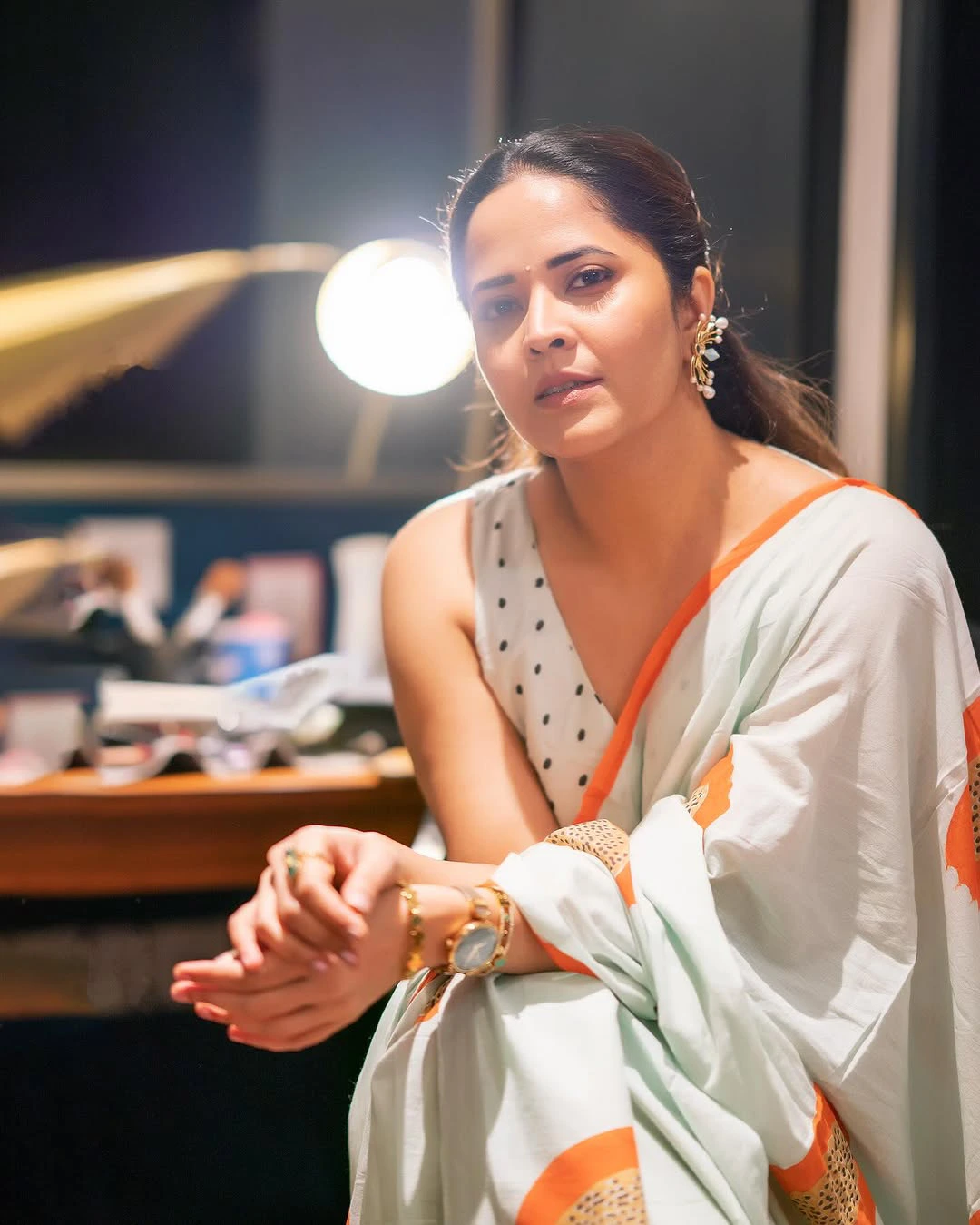 Anasuya Bharadwaj Cute Photos in Saree