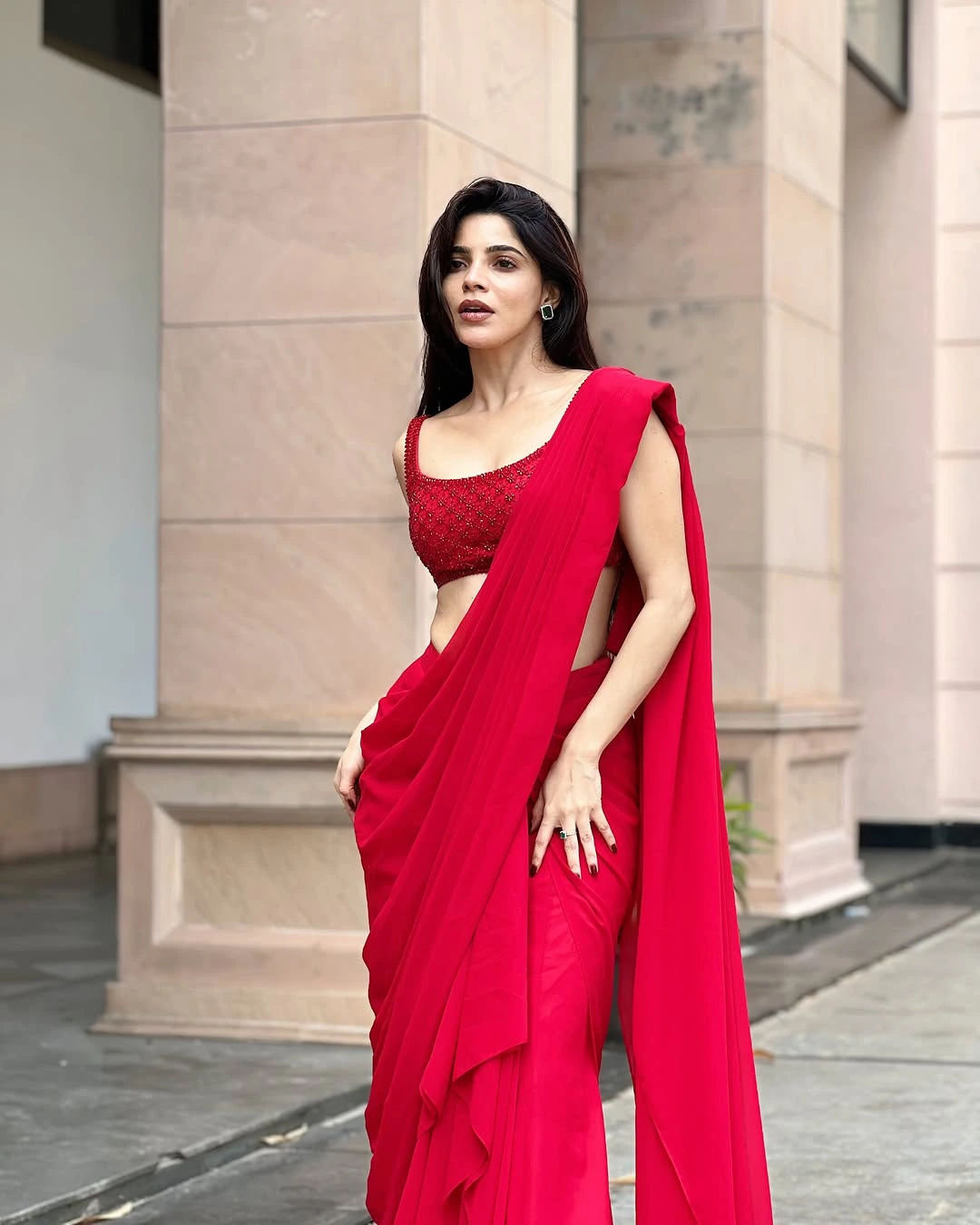 Divyabharathi Stunning Looks in Red Saree