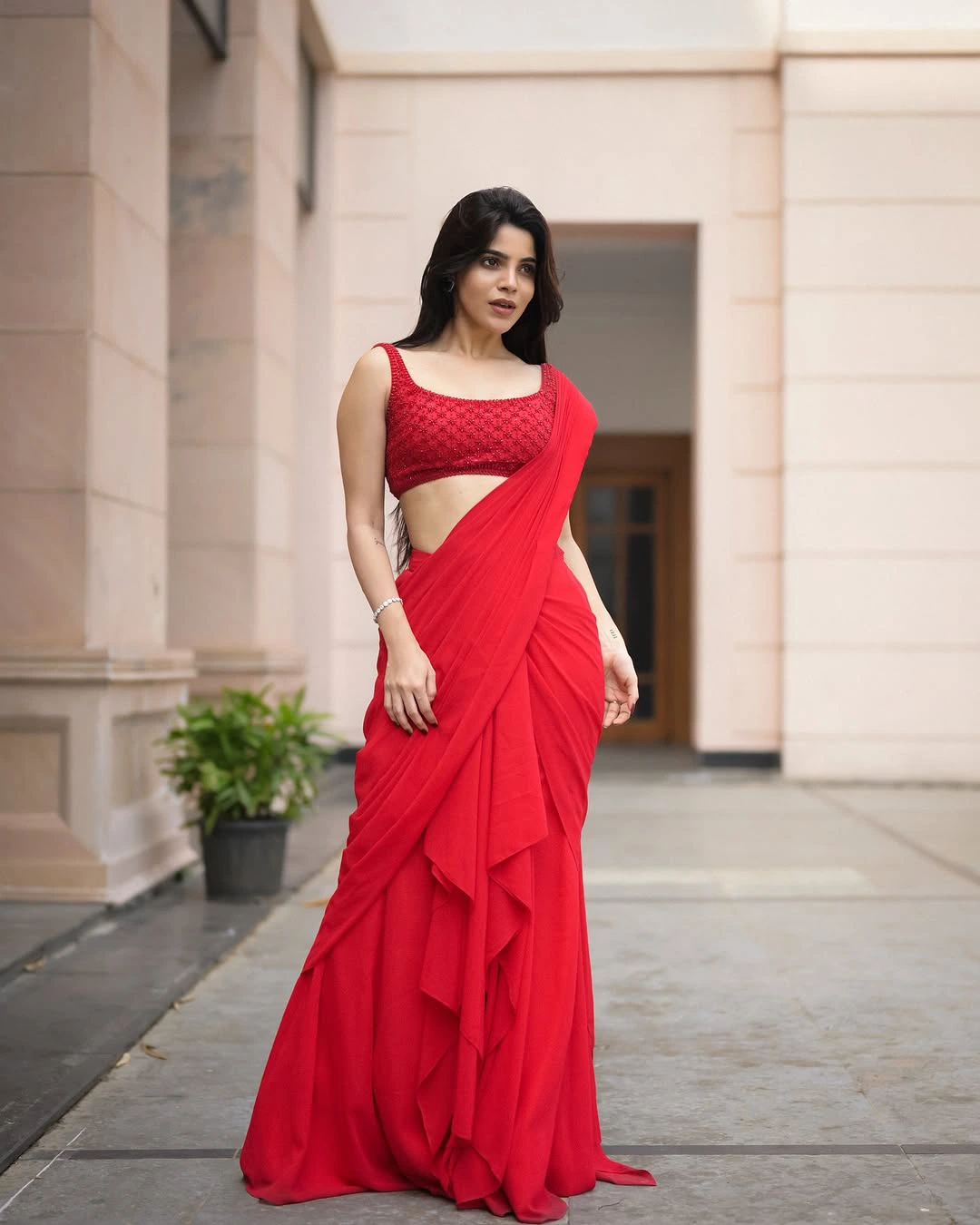 Divyabharathi Stunning Looks in Red Saree