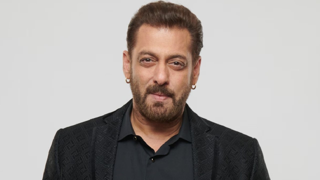 Salman Khan : సల్మాన్ ఖాన్ రోజుకు ఎన్ని గంటలు పడుకుంటాడో తెలుసా? Salman Khan : సల్మాన్ ఖాన్ రోజుకు ఎన్ని గంటలు పడుకుంటాడో తెలుసా?