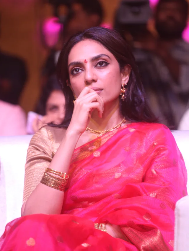 Naga Chaitanya Sobhita Dhulipala Cute Photos