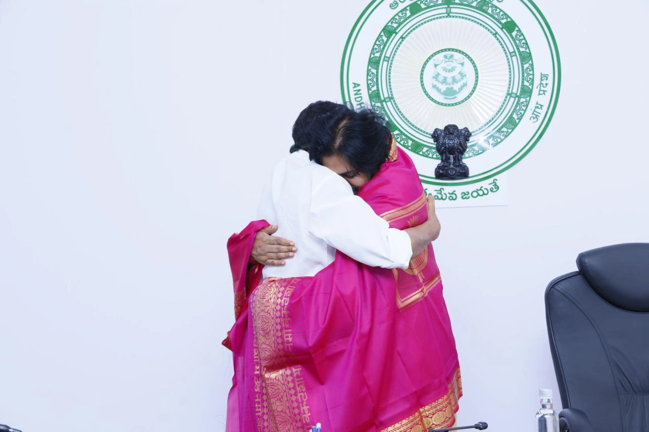 Rajendra Prasad Meets Pawan Kalyan