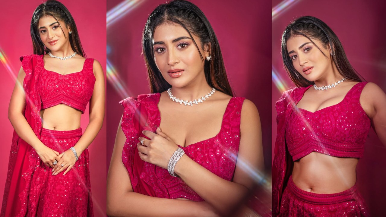 Rashi Singh : ప్రసన్నవదనం బ్యూటీ.. గాగ్రా చోళీలో రఫ్ఫాడిస్తున్న రాశి సింగ్..