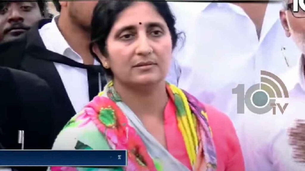 Vallabhaneni Vamsis Wife Pankajasri