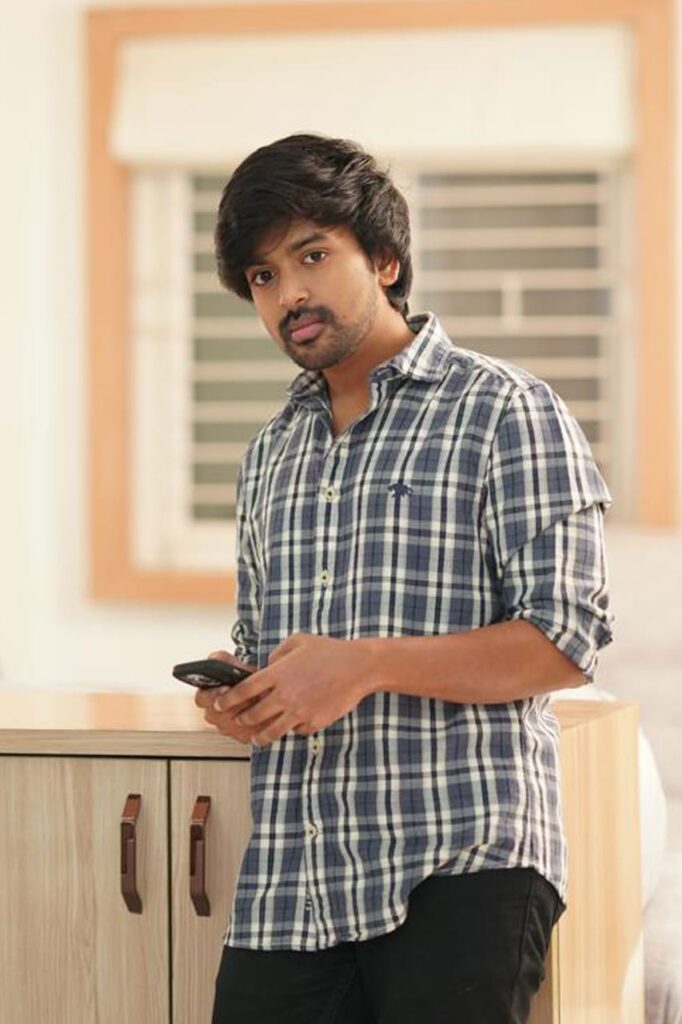 Director N Shankar Son Dinesh Mahindra Entry in Film Industry as Director 