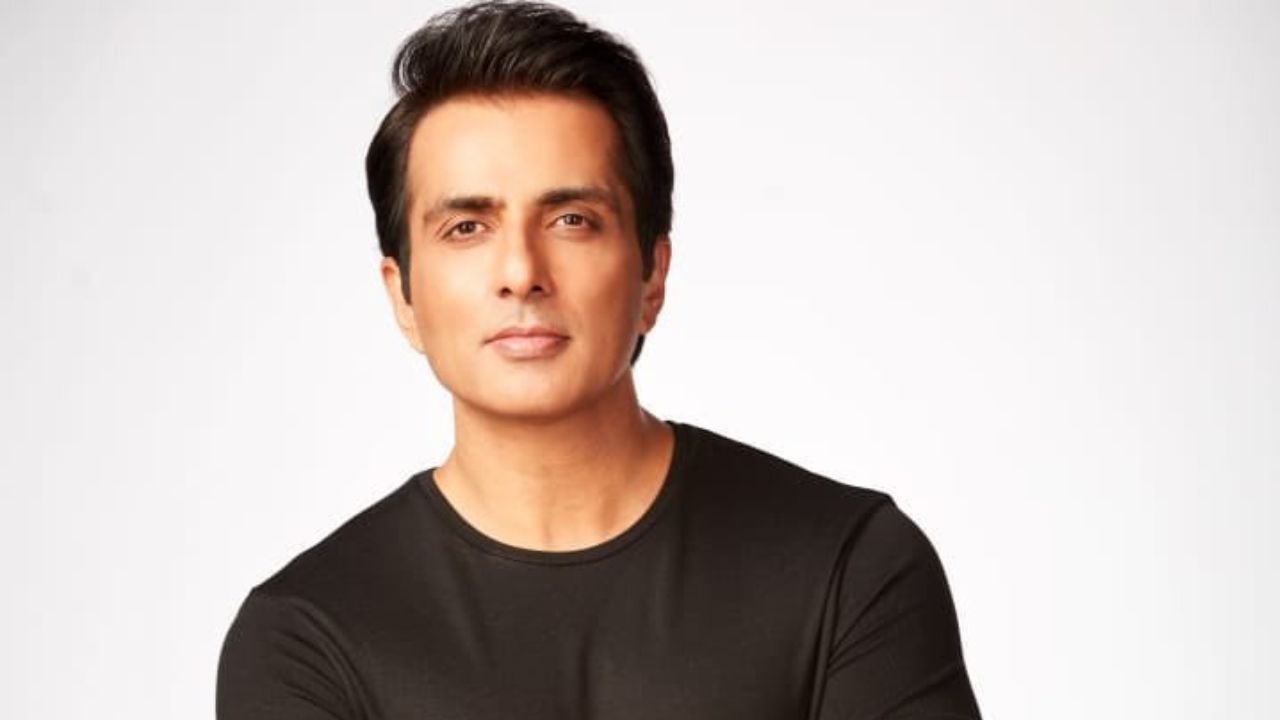 Sonu Sood: షాకింగ్.. సినీ నటుడు సోనూసూద్కు అరెస్టు వారెంట్ జారీ చేసిన కోర్టు.. ఎందుకంటే? Sonu Sood: షాకింగ్.. సినీ నటుడు సోనూసూద్కు అరెస్టు వారెంట్ జారీ చేసిన కోర్టు.. ఎందుకంటే?