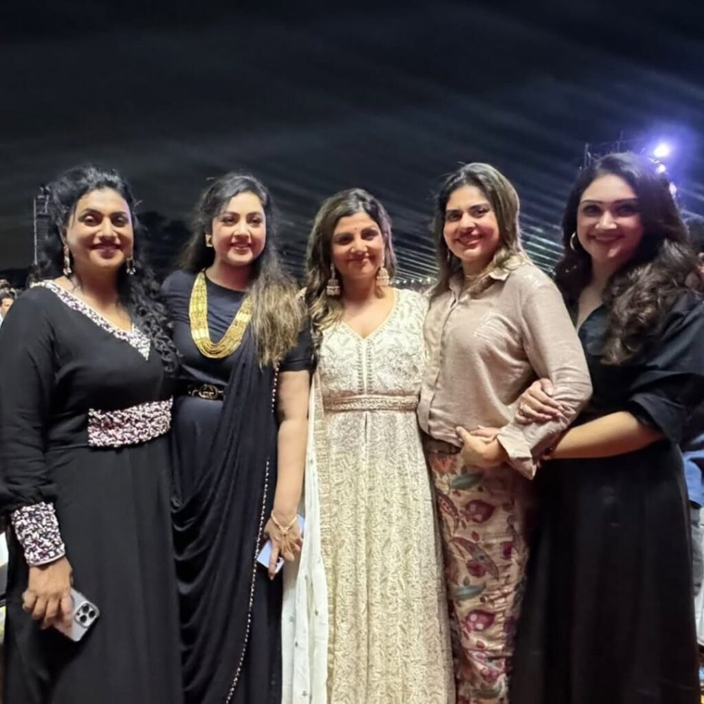 Roja Meena Sangeetha and Some Other Senior Heroins in Prabhudeva Event Photo goes Viral 
