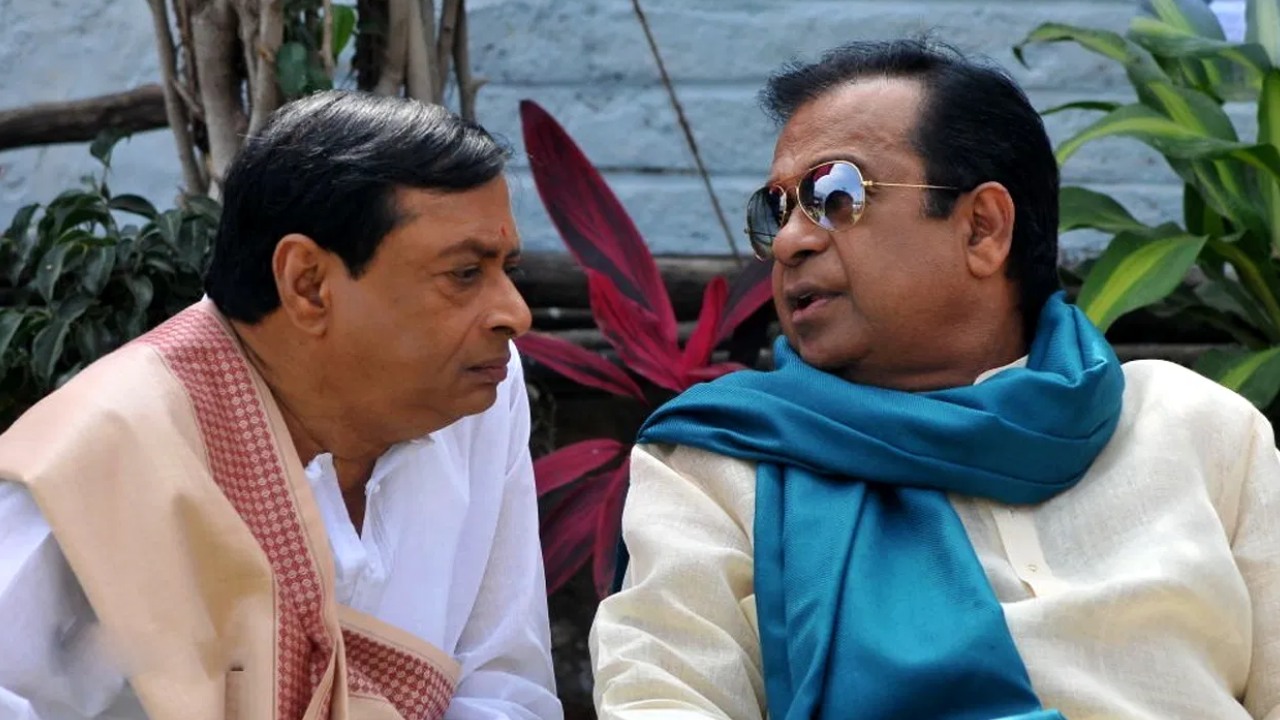 Brahmanandam : హాస్పిటల్ బెడ్ మీద.. చనిపోయేముందు ఎమ్మెస్ నారాయణ చివరి కోరిక.. వెంటనే షూటింగ్ నుంచి బ్రహ్మానందం.. Brahmanandam : హాస్పిటల్ బెడ్ మీద.. చనిపోయేముందు ఎమ్మెస్ నారాయణ చివరి కోరిక.. వెంటనే షూటింగ్ నుంచి బ్రహ్మానందం..
