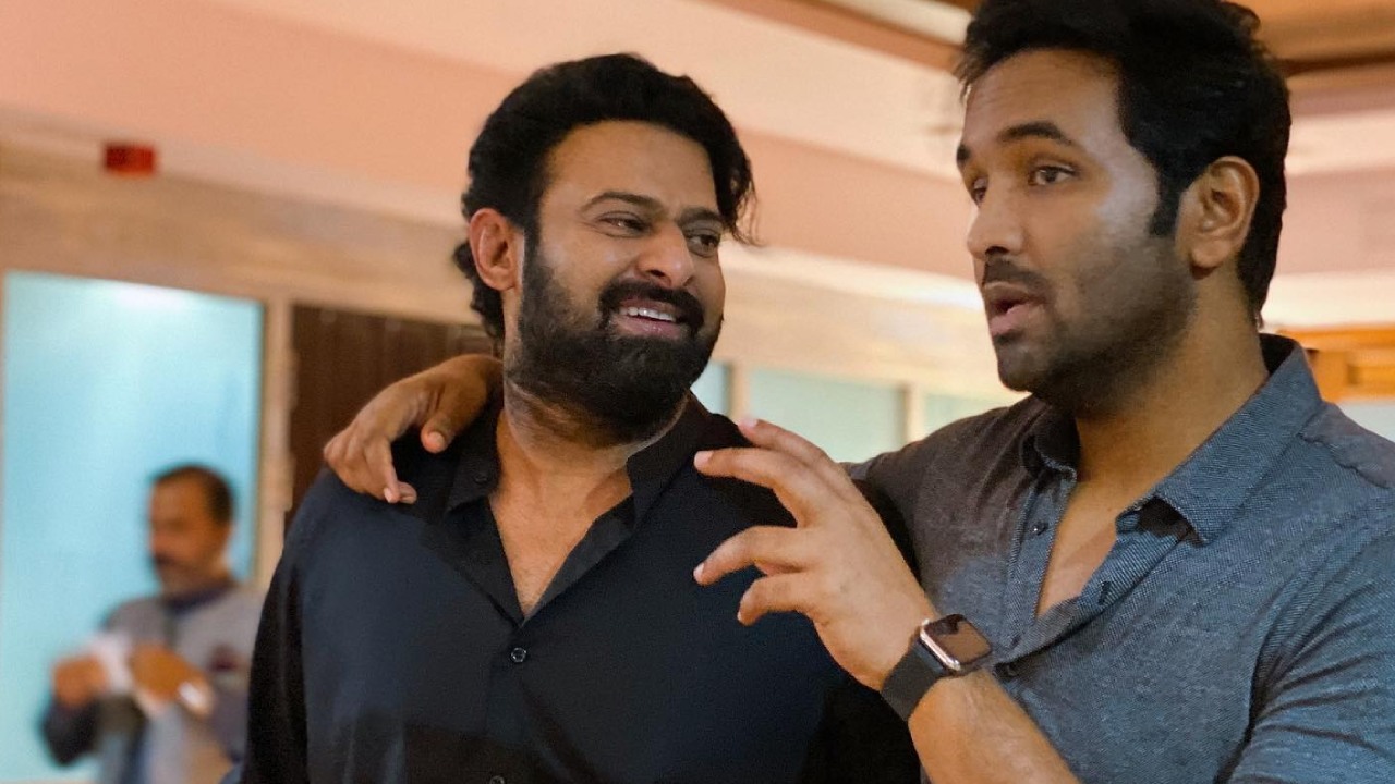 Prabhas – Manchu Vishnu : మంచు విష్ణు కోసం ప్రభాస్ ఫ్రీగా.. మరి ప్రభాస్ కోసం మంచు విష్ణు ఫ్రీగా చేస్తాడా? Prabhas – Manchu Vishnu : మంచు విష్ణు కోసం ప్రభాస్ ఫ్రీగా.. మరి ప్రభాస్ కోసం మంచు విష్ణు ఫ్రీగా చేస్తాడా?