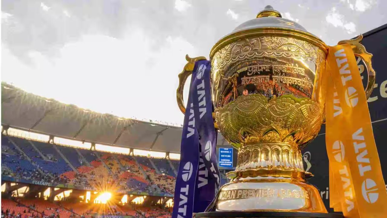 IPL 2025: కొత్తగా మూడు రూల్స్ తీసుకొచ్చిన బీసీసీఐ.. అవేంటంటే? IPL 2025: కొత్తగా మూడు రూల్స్ తీసుకొచ్చిన బీసీసీఐ.. అవేంటంటే?
