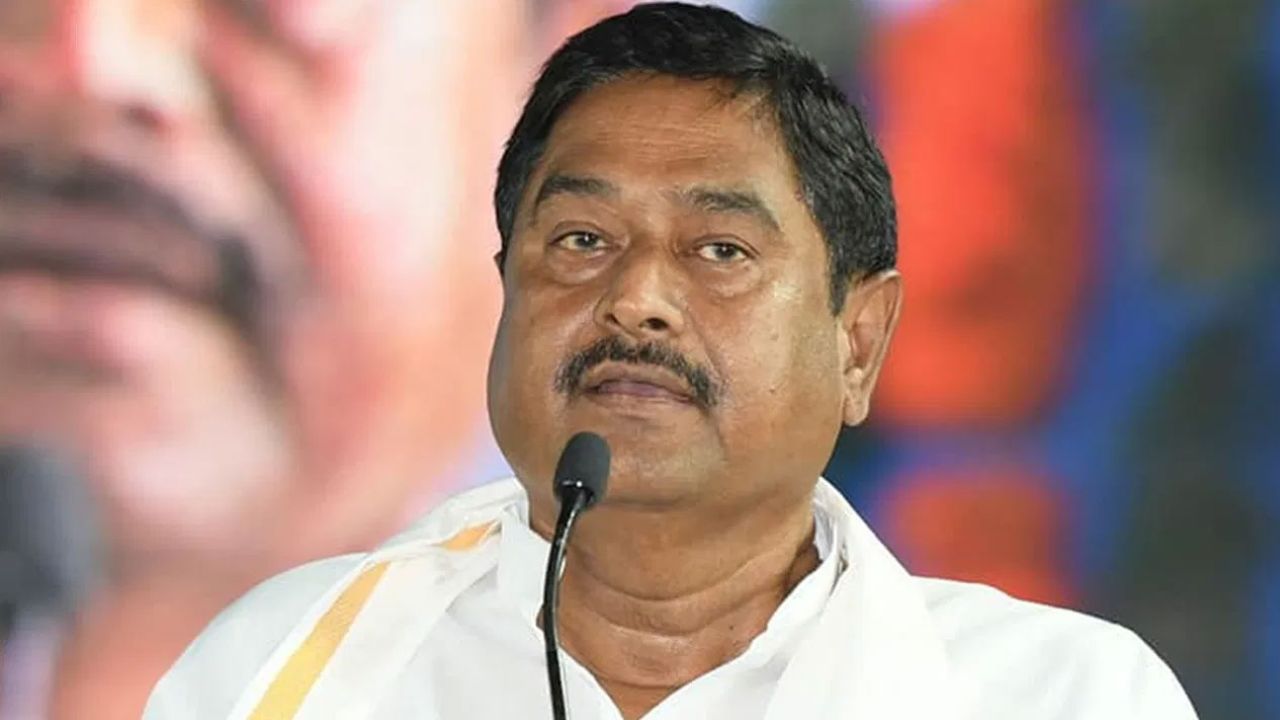 Dharmana Prasada Rao: ధర్మాన సడెన్ రీ ఎంట్రీతో వైసీపీ కేడర్ షాక్.. ఆయన అసలు స్ట్రాటజీ ఇదేనా? Dharmana Prasada Rao: ధర్మాన సడెన్ రీ ఎంట్రీతో వైసీపీ కేడర్ షాక్.. ఆయన అసలు స్ట్రాటజీ ఇదేనా?