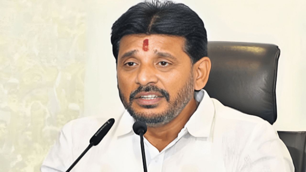 Duvvada Srinivas: వేటు పడింది.. వైసీపీ నుంచి ఎమ్మెల్సీ దువ్వాడ శ్రీనివాస్ సస్పెన్షన్ Duvvada Srinivas: వేటు పడింది.. వైసీపీ నుంచి ఎమ్మెల్సీ దువ్వాడ శ్రీనివాస్ సస్పెన్షన్