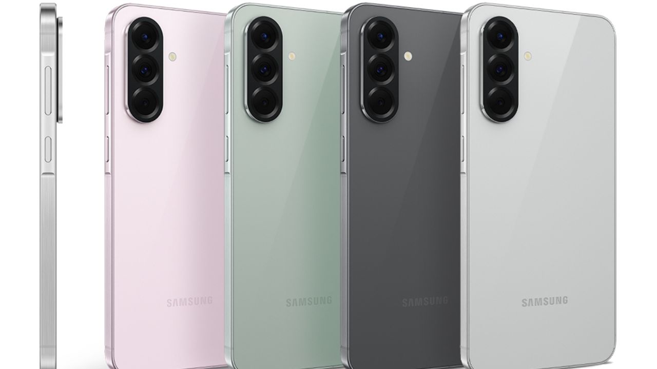 Samsung: శాంసంగ్ నుంచి అత్యాధునిక ఫీచర్లతో మిడ్ రేంజ్ ఫోన్లు A56, A36, A26 వచ్చేశాయ్.. ఫీచర్లు అదిరిపోయాయంతే.. Samsung: శాంసంగ్ నుంచి అత్యాధునిక ఫీచర్లతో మిడ్ రేంజ్ ఫోన్లు A56, A36, A26 వచ్చేశాయ్.. ఫీచర్లు అదిరిపోయాయంతే..
