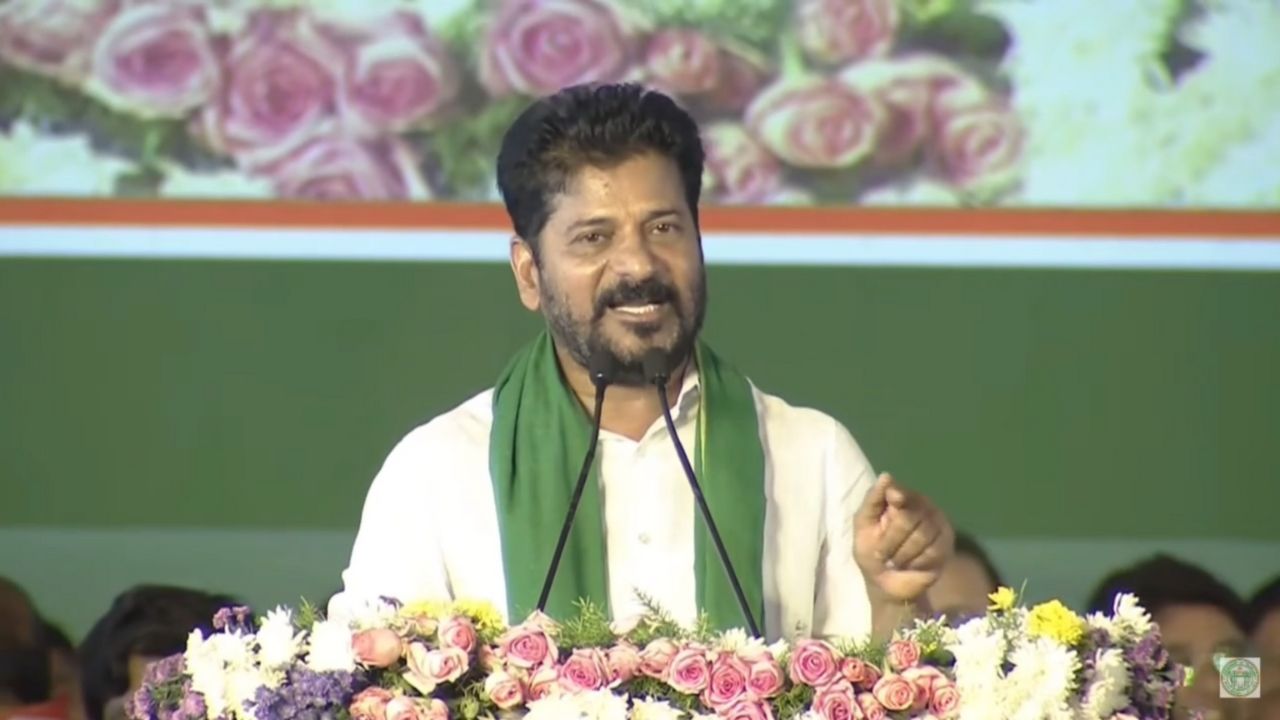 రేషన్కార్డుదారులకు ఒక్కొక్కరికి 6 కిలోల చొప్పున సన్నబియ్యం.. పంపిణీని ప్రారంభించిన సీఎం రేషన్కార్డుదారులకు ఒక్కొక్కరికి 6 కిలోల చొప్పున సన్నబియ్యం.. పంపిణీని ప్రారంభించిన సీఎం