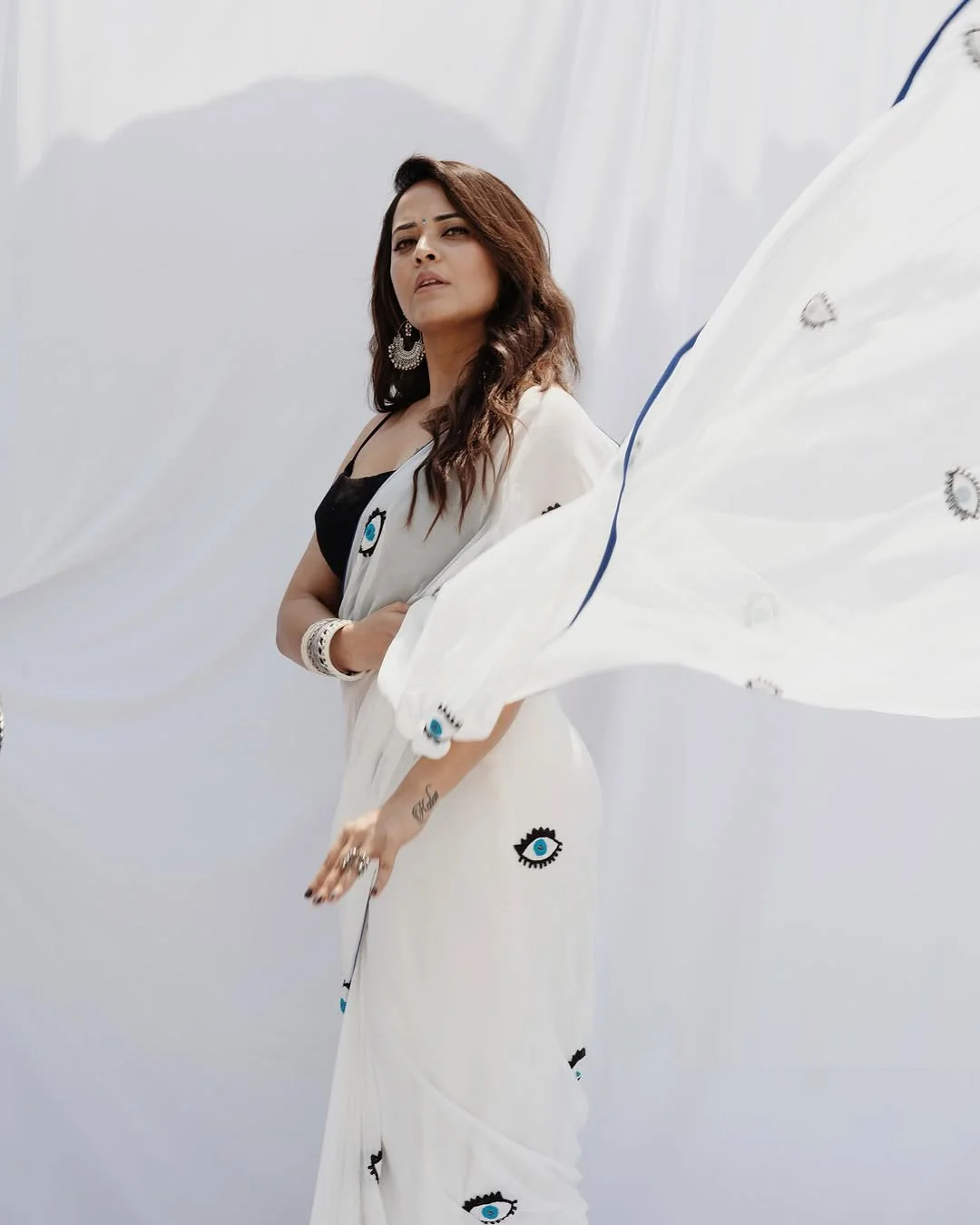 Anasuya Bharadwaj Holi Special Photos in White Saree