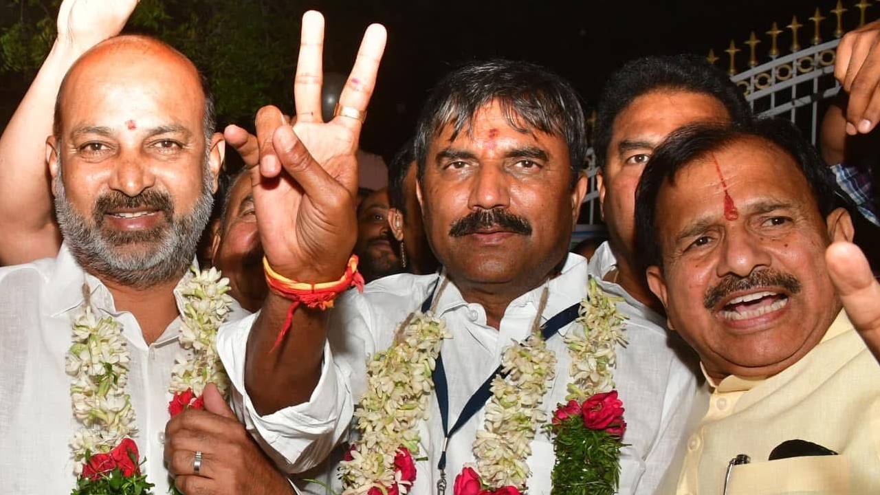 MLC Elections: తెలంగాణ ఎమ్మెల్సీ ఎన్నికల్లో బీజేపీ అభ్యర్థులు విజయం.. అభినందనలు తెలిపిన ప్రధాని మోదీ MLC Elections: తెలంగాణ ఎమ్మెల్సీ ఎన్నికల్లో బీజేపీ అభ్యర్థులు విజయం.. అభినందనలు తెలిపిన ప్రధాని మోదీ