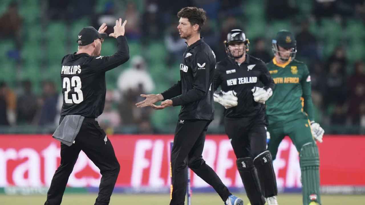 Champions Trophy : ఫైనల్స్కి న్యూజిలాండ్.. సెమీస్లో సౌతాఫ్రికాపై విజయం.. సెంచరీతో మిల్లర్ అద్భుత పోరాటం.. Champions Trophy : ఫైనల్స్కి న్యూజిలాండ్.. సెమీస్లో సౌతాఫ్రికాపై విజయం.. సెంచరీతో మిల్లర్ అద్భుత పోరాటం..