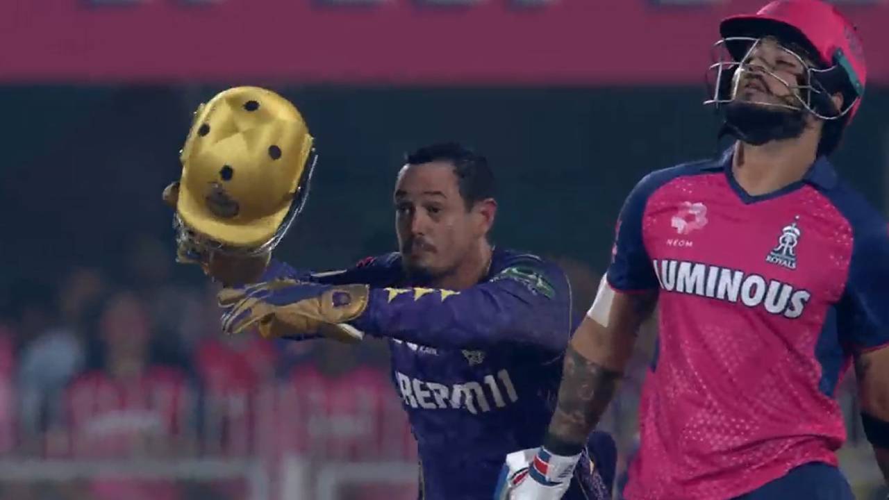 IPL 2025: వావ్.. సూపర్ క్యాచ్ భయ్యా.. కేకేఆర్ కీపర్ క్వింటన్ డికాక్ స్టన్నింగ్ క్యాచ్.. వీడియో వైరల్.. ప్రశంసల జల్లు IPL 2025: వావ్.. సూపర్ క్యాచ్ భయ్యా.. కేకేఆర్ కీపర్ క్వింటన్ డికాక్ స్టన్నింగ్ క్యాచ్.. వీడియో వైరల్.. ప్రశంసల జల్లు