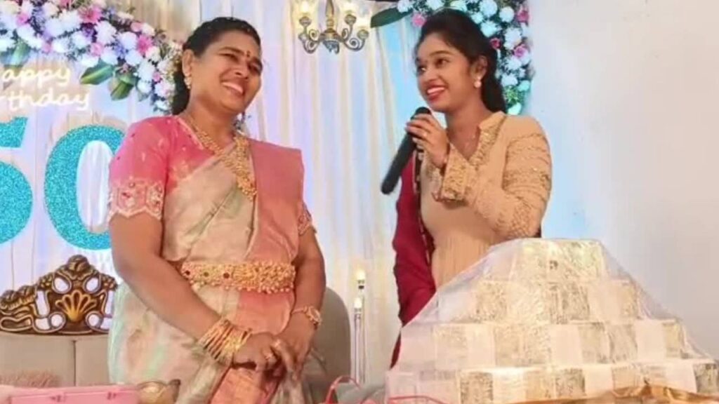 Daughter in Law Gifts for Aunt