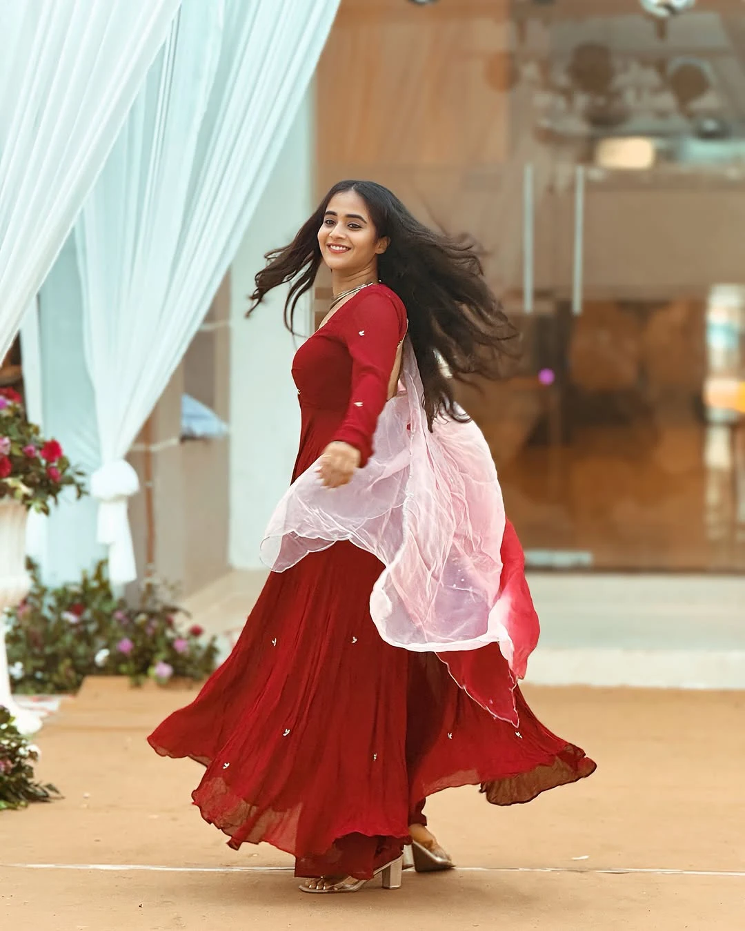 Deepthi Sunaina Latest Photos