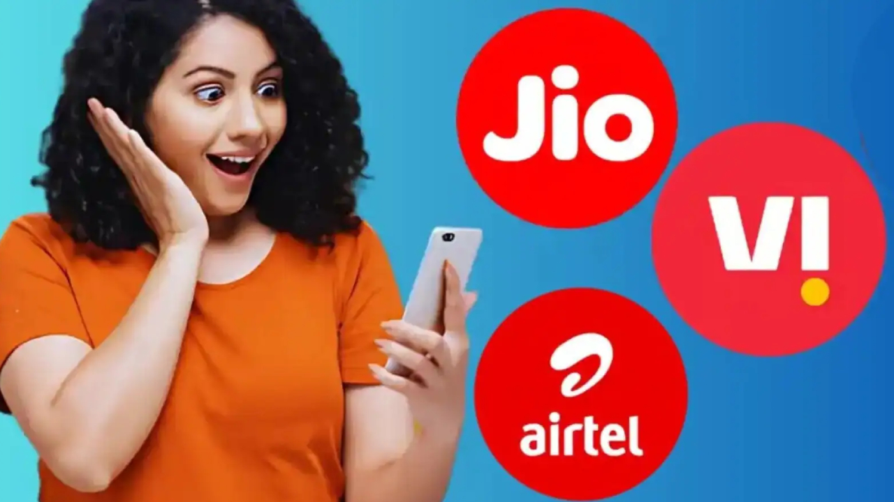 Dual SIM Users : వావ్.. వండర్ఫుల్.. ‘డ్యూయల్ సిమ్’ కోసం చీపెస్ట్ రీఛార్జ్ ప్లాన్లు ఇవే.. సింగిల్ రీఛార్జ్తో 84 రోజులు ఎంజాయ్ చేయొచ్చు..! Dual SIM Users : వావ్.. వండర్ఫుల్.. ‘డ్యూయల్ సిమ్’ కోసం చీపెస్ట్ రీఛార్జ్ ప్లాన్లు ఇవే.. సింగిల్ రీఛార్జ్తో 84 రోజులు ఎంజాయ్ చేయొచ్చు..!