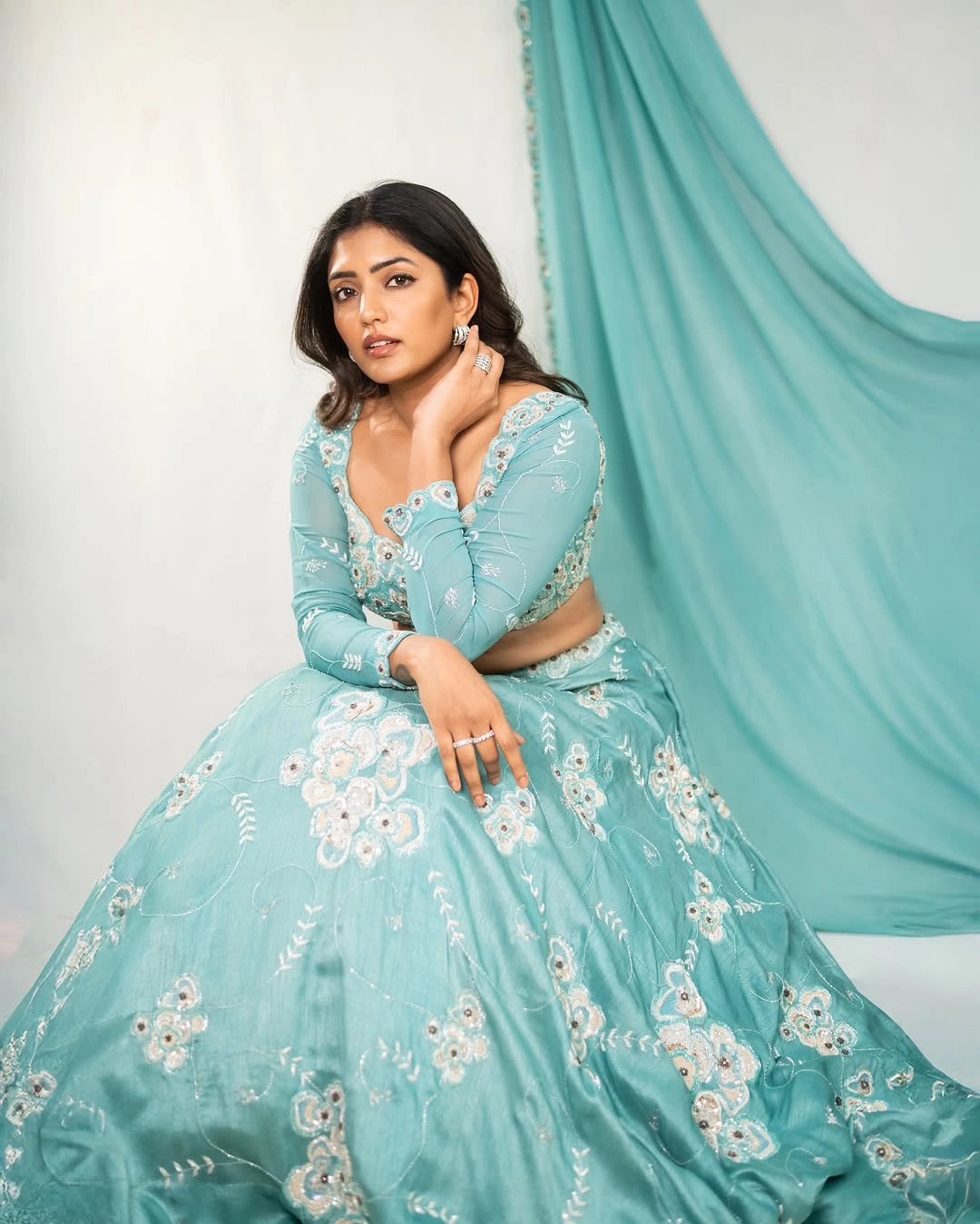 Eesha Rebba Stunning with Her Beauty