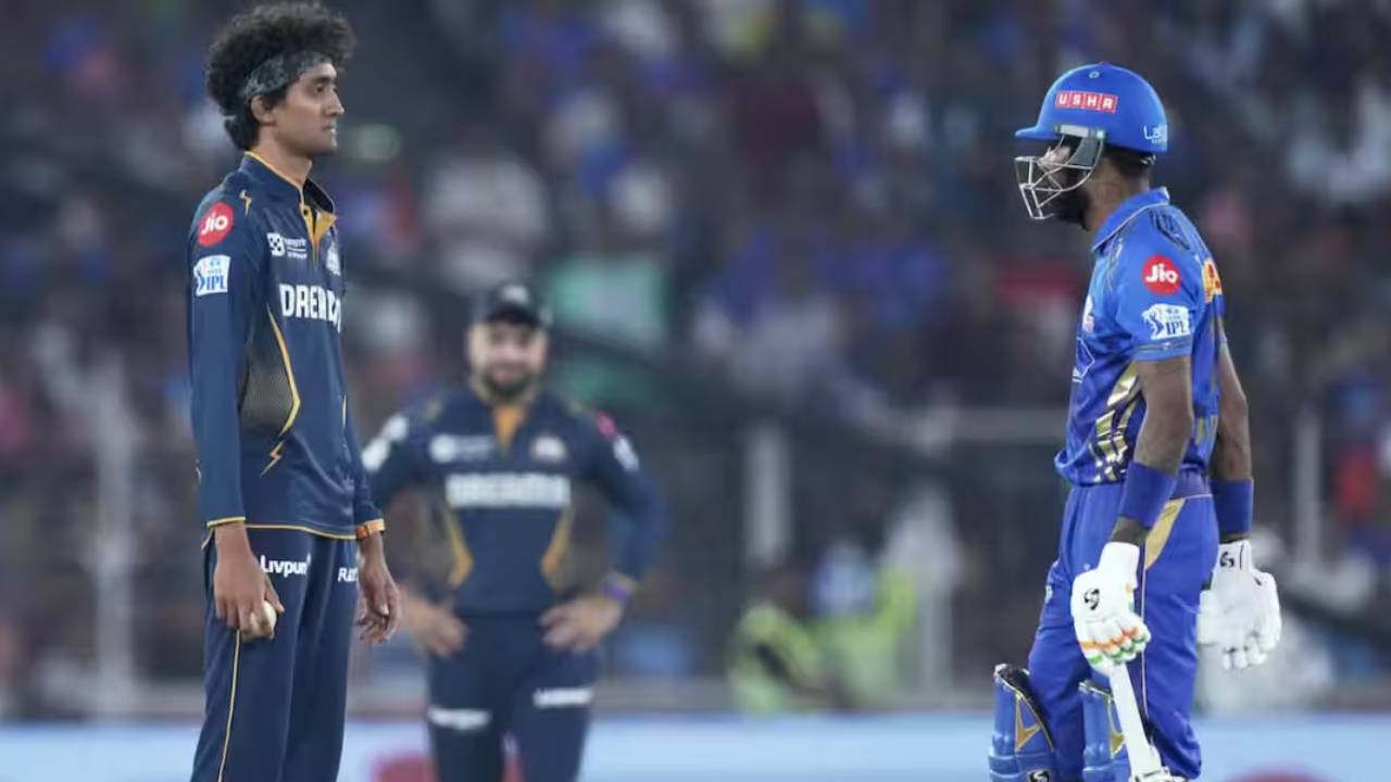 IPL 2025: గుజరాత్ బౌలర్పై హార్దిక్ పాండ్యా సీరియస్.. అతనివైపు దూసుకెళ్లి వార్నింగ్.. చివర్లో బిగ్ ట్విస్ట్.. వీడియో వైరల్ IPL 2025: గుజరాత్ బౌలర్పై హార్దిక్ పాండ్యా సీరియస్.. అతనివైపు దూసుకెళ్లి వార్నింగ్.. చివర్లో బిగ్ ట్విస్ట్.. వీడియో వైరల్