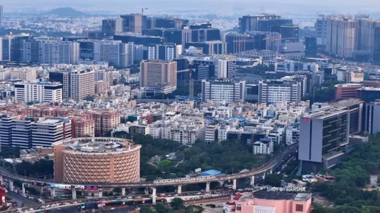 Hyderabad: బాబోయ్.. హైదరాబాద్లో బతకాలంటే నెలకు అన్ని డబ్బులు కావాల్సిందేనా.. సర్వేలో సంచలన విషయాలు Hyderabad: బాబోయ్.. హైదరాబాద్లో బతకాలంటే నెలకు అన్ని డబ్బులు కావాల్సిందేనా.. సర్వేలో సంచలన విషయాలు