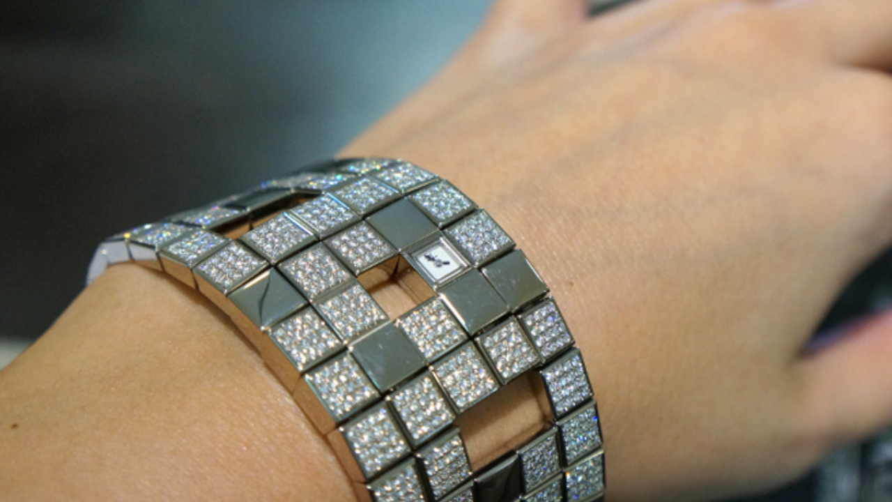 Jaeger-LeCoultre Joaillerie 101 Manchette