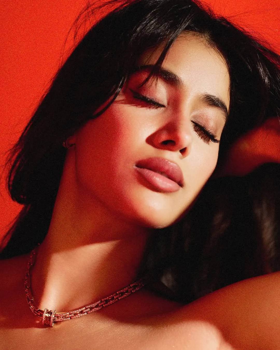 Janhvi Kapoor Sizzling Poses in Red Dress