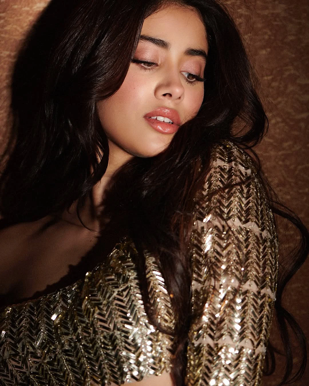 Janhvi Kapoor Sizzling Photos