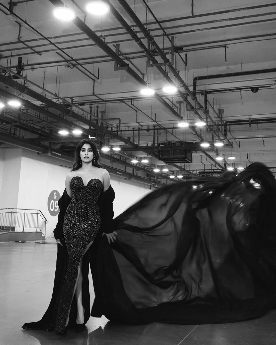Janhvi Kapoor Sizzling Poses in Black Dress
