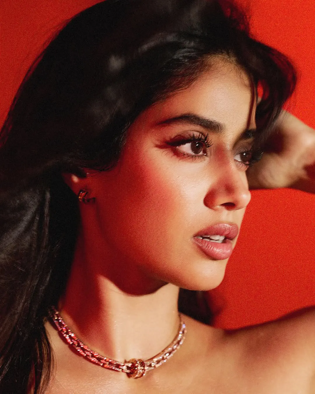 Janhvi Kapoor Sizzling Poses in Red Dress