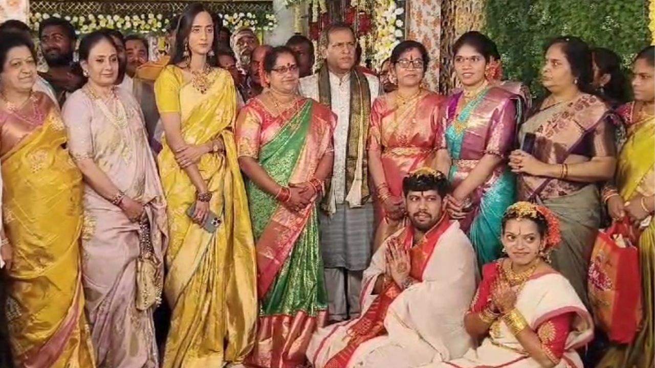పెళ్లి వేడుకలో జూనియర్ ఎన్టీఆర్ కుటుంబ సభ్యుల సందడి.. చూశారా..?