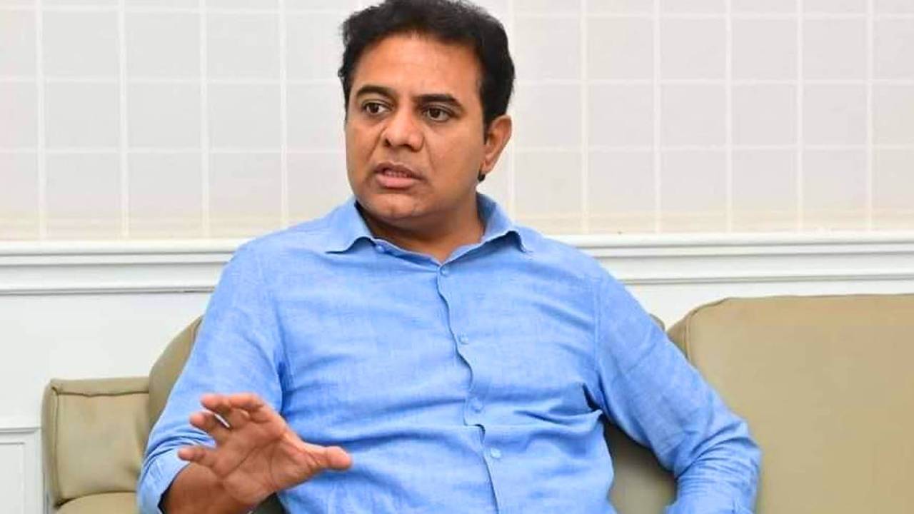 KTR: మళ్లీ పిలుస్తాం.. ఫోన్తో రండి.. కేటీఆర్కు ఏసీబీ ఆదేశాలు KTR: మళ్లీ పిలుస్తాం.. ఫోన్తో రండి.. కేటీఆర్కు ఏసీబీ ఆదేశాలు