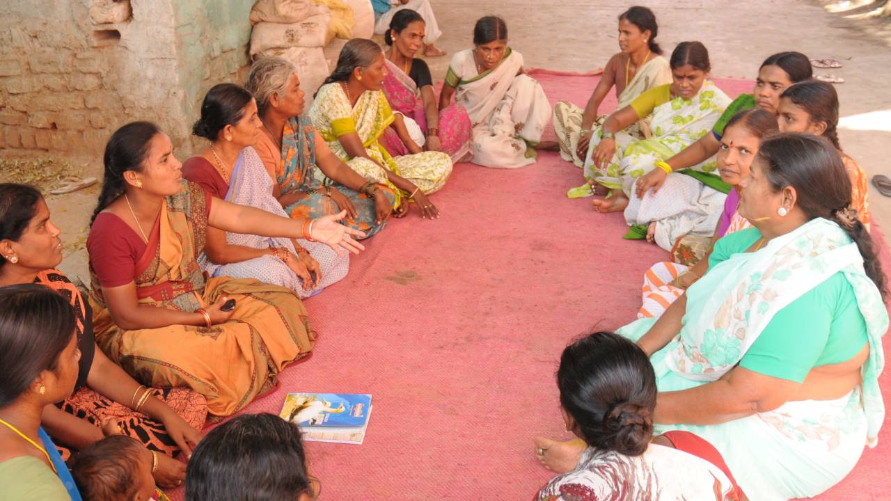 మహిళలకు రూ.2500 స్కీమ్ ప్రారంభోత్సవం.. డబ్బులు అకౌంట్ లో ఎప్పటి నుంచి పడతాయంటే.. మహిళలకు రూ.2500 స్కీమ్ ప్రారంభోత్సవం.. డబ్బులు అకౌంట్ లో ఎప్పటి నుంచి పడతాయంటే..