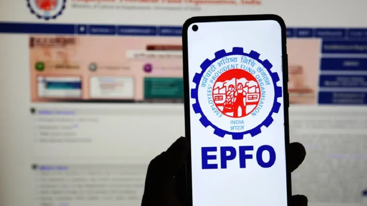 Merge EPF Accounts : మీకు PF అకౌంట్లు ఎన్ని ఉన్నా సరే.. ఆన్లైన్లో ఇలా ఈజీగా మెర్జ్ చేయొచ్చు.. స్టెప్ బై స్టెప్ ప్రాసెస్ మీకోసం..! Merge EPF Accounts : మీకు PF అకౌంట్లు ఎన్ని ఉన్నా సరే.. ఆన్లైన్లో ఇలా ఈజీగా మెర్జ్ చేయొచ్చు.. స్టెప్ బై స్టెప్ ప్రాసెస్ మీకోసం..!