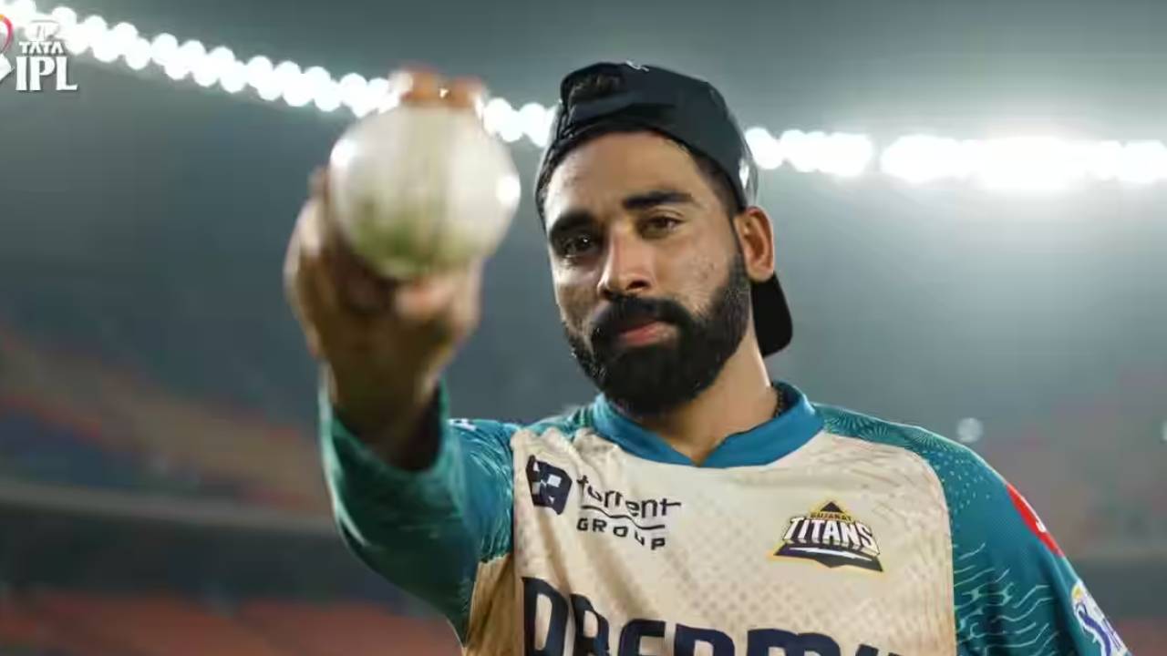 Mohammed Siraj : రోహిత్ శర్మకు అంతా తెలుసు.. ఛాంపియన్స్ ట్రోఫీకి ఎంపిక కాకపోవడాన్ని జీర్ణించుకోలేకపోయాను.. సిరాజ్ కామెంట్స్ వైరల్.. Mohammed Siraj : రోహిత్ శర్మకు అంతా తెలుసు.. ఛాంపియన్స్ ట్రోఫీకి ఎంపిక కాకపోవడాన్ని జీర్ణించుకోలేకపోయాను.. సిరాజ్ కామెంట్స్ వైరల్..