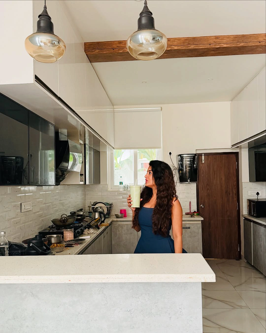 Rashi Singh Shows her Hair Beauty