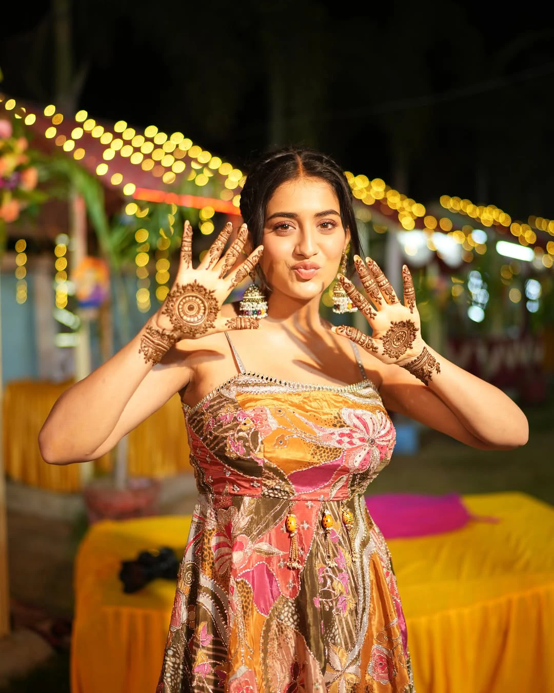 Rashi Singh Cute Photos with Mehndi