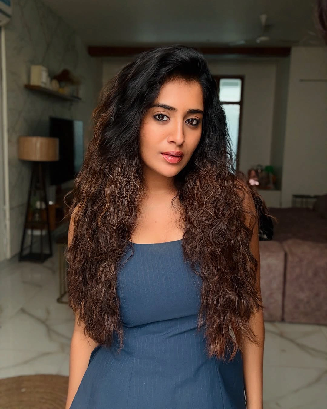 Rashi Singh Shows her Hair Beauty
