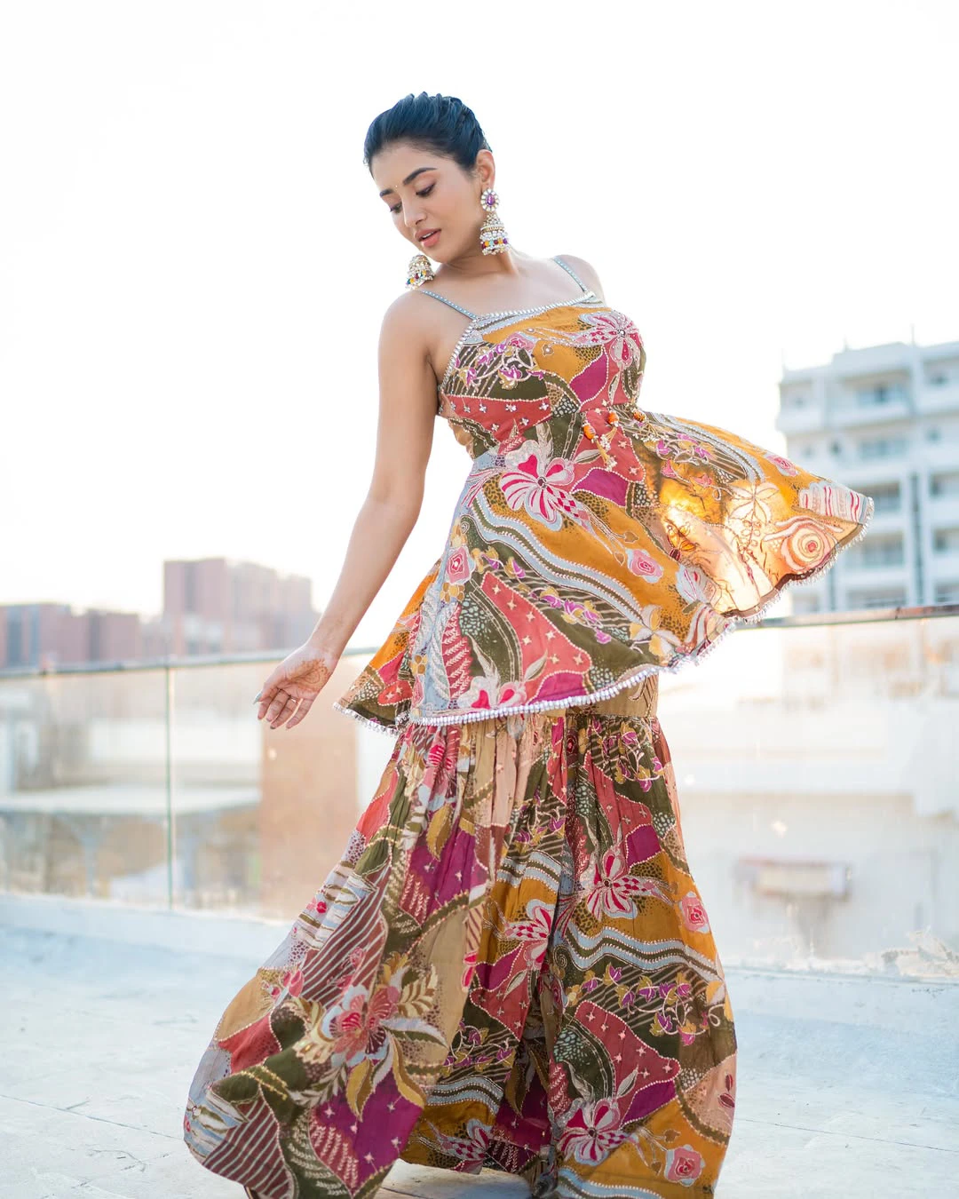 Rashi Singh Cute Photos with Mehndi