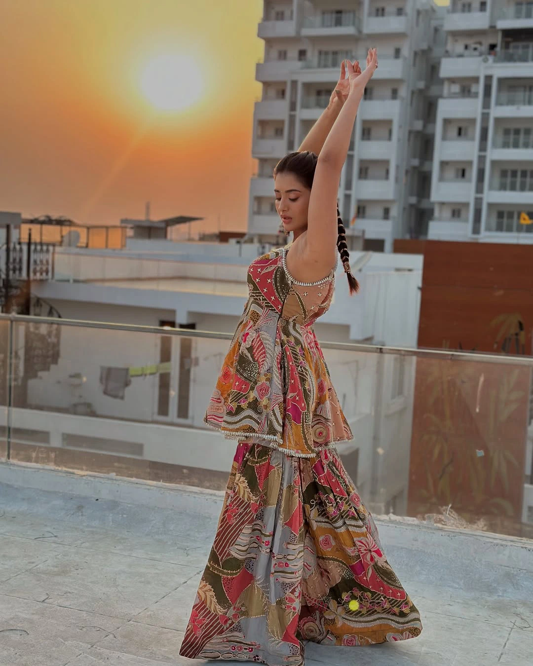 Rashi Singh Cute Photos with Mehndi
