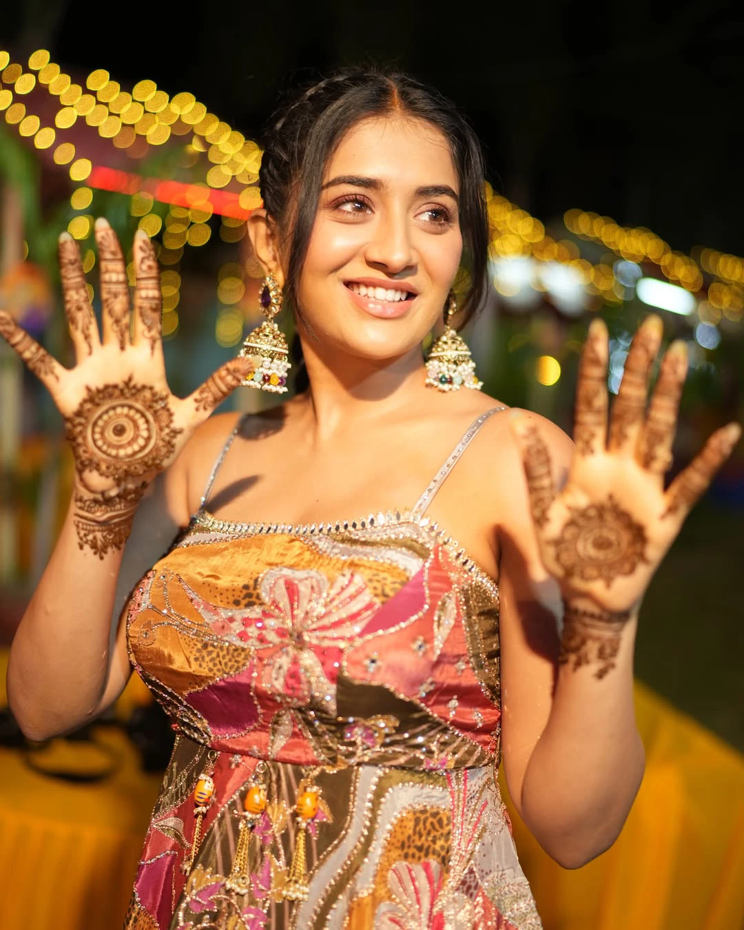 Rashi Singh Cute Photos with Mehndi